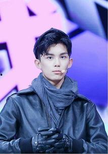 娱乐吃瓜君三石弟弟